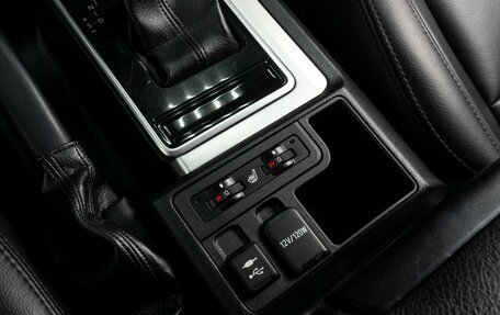 Toyota Land Cruiser Prado 150 рестайлинг 2, 2019 год, 5 459 000 рублей, 18 фотография