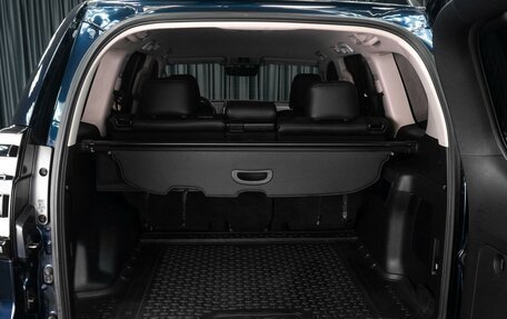 Toyota Land Cruiser Prado 150 рестайлинг 2, 2019 год, 5 459 000 рублей, 32 фотография