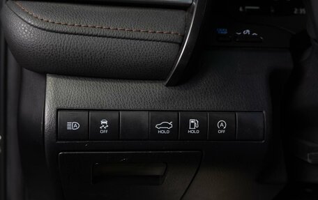 Toyota Camry, 2023 год, 3 319 000 рублей, 13 фотография