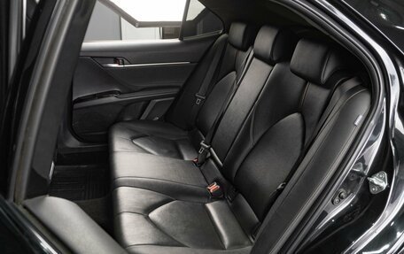 Toyota Camry, 2023 год, 3 319 000 рублей, 9 фотография