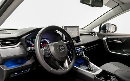 Toyota RAV4, 2021 год, 3 490 000 рублей, 5 фотография