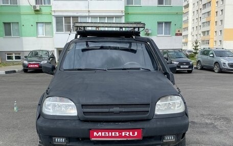 Chevrolet Niva I рестайлинг, 2005 год, 340 000 рублей, 1 фотография