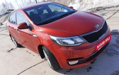 KIA Rio III рестайлинг, 2016 год, 1 030 000 рублей, 2 фотография