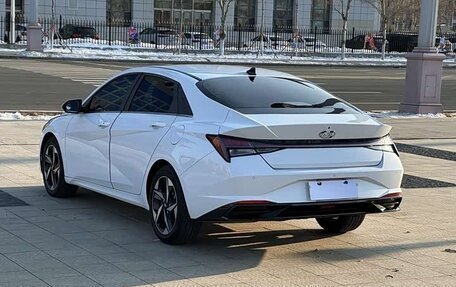 Hyundai Elantra, 2022 год, 1 470 000 рублей, 4 фотография