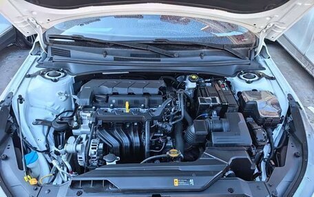 Hyundai Elantra, 2022 год, 1 470 000 рублей, 16 фотография