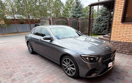 Mercedes-Benz E-Класс, 2022 год, 6 000 000 рублей, 14 фотография