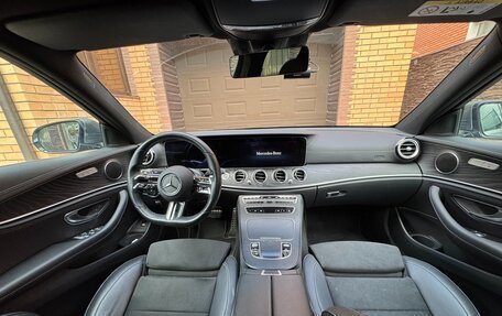 Mercedes-Benz E-Класс, 2022 год, 6 000 000 рублей, 10 фотография