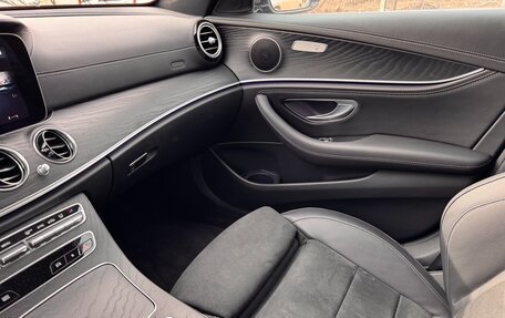 Mercedes-Benz E-Класс, 2022 год, 6 000 000 рублей, 20 фотография