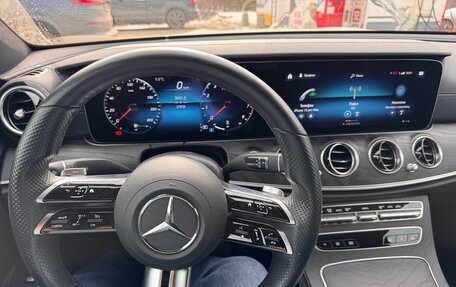 Mercedes-Benz E-Класс, 2022 год, 6 000 000 рублей, 22 фотография