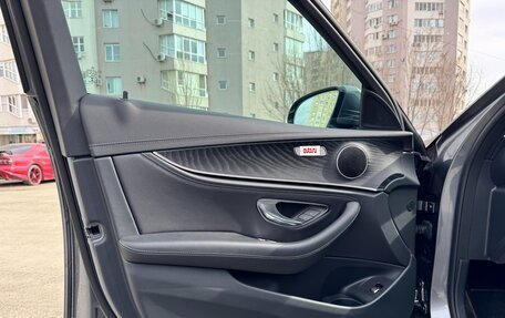 Mercedes-Benz E-Класс, 2022 год, 6 000 000 рублей, 35 фотография