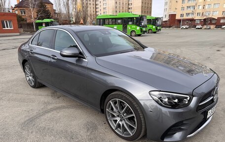 Mercedes-Benz E-Класс, 2022 год, 6 000 000 рублей, 25 фотография