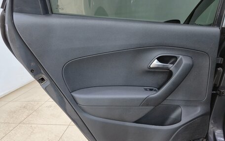 Volkswagen Polo VI (EU Market), 2018 год, 1 200 000 рублей, 14 фотография