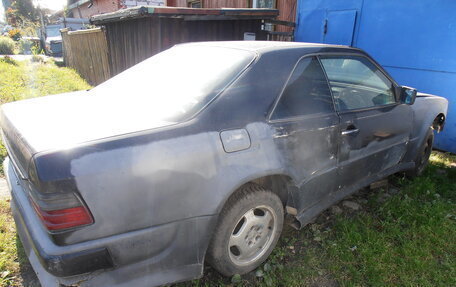 Mercedes-Benz W124, 1988 год, 150 000 рублей, 2 фотография