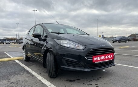 Ford Fiesta, 2015 год, 300 000 рублей, 2 фотография