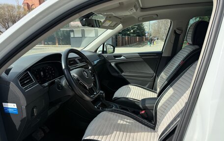 Volkswagen Tiguan II, 2018 год, 3 450 000 рублей, 4 фотография
