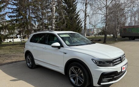 Volkswagen Tiguan II, 2018 год, 3 450 000 рублей, 2 фотография