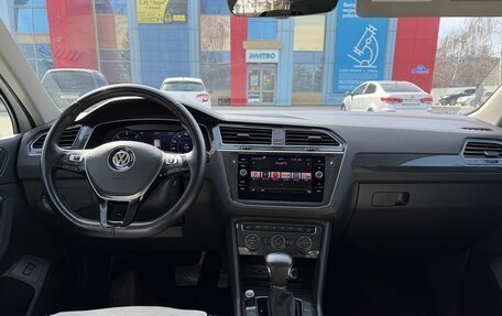 Volkswagen Tiguan II, 2018 год, 3 450 000 рублей, 6 фотография