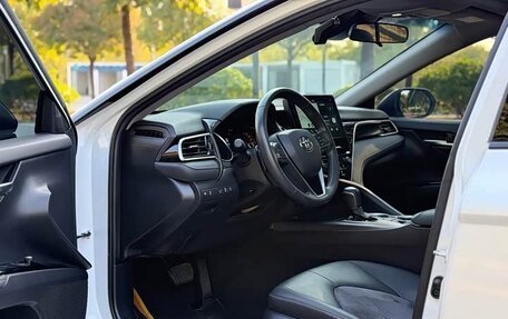 Toyota Camry, 2023 год, 2 600 000 рублей, 14 фотография