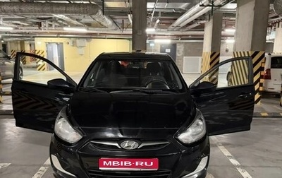 Hyundai Solaris II рестайлинг, 2011 год, 640 000 рублей, 1 фотография
