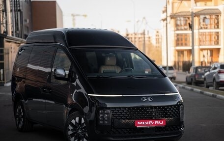 Hyundai Staria, 2021 год, 6 500 000 рублей, 1 фотография