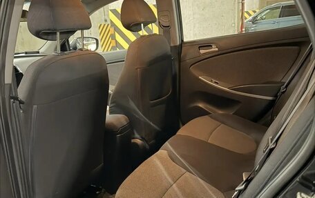 Hyundai Solaris II рестайлинг, 2011 год, 640 000 рублей, 8 фотография