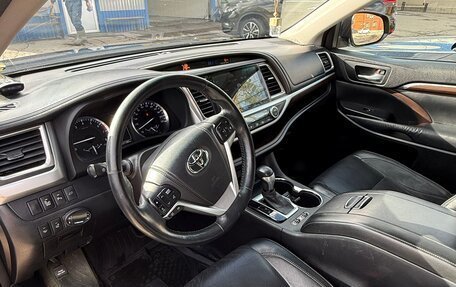Toyota Highlander III, 2014 год, 3 150 000 рублей, 9 фотография