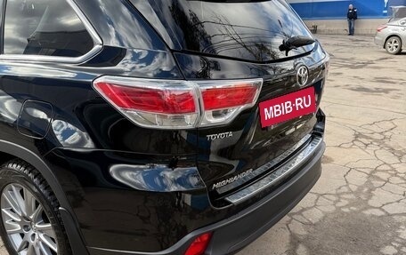 Toyota Highlander III, 2014 год, 3 150 000 рублей, 5 фотография