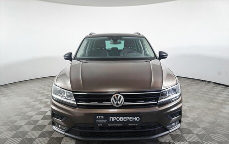 Volkswagen Tiguan II, 2020 год, 2 850 000 рублей, 2 фотография