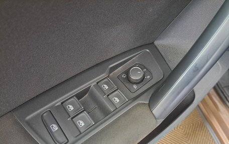 Volkswagen Tiguan II, 2020 год, 2 850 000 рублей, 23 фотография