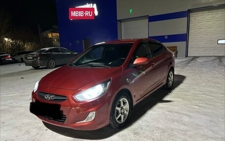 Hyundai Solaris II рестайлинг, 2011 год, 700 000 рублей, 4 фотография