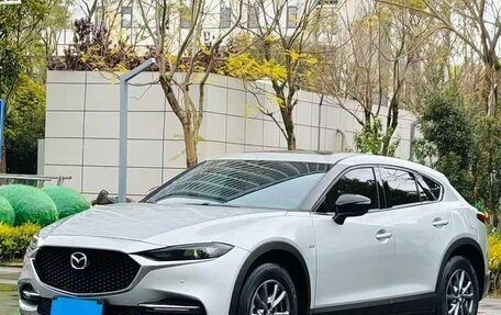 Mazda CX-4, 2022 год, 2 000 000 рублей, 2 фотография