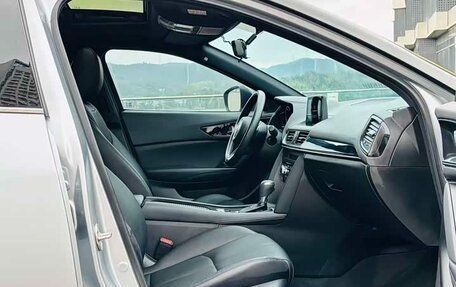 Mazda CX-4, 2022 год, 2 000 000 рублей, 16 фотография