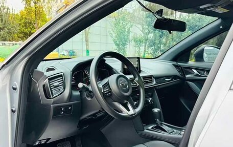 Mazda CX-4, 2022 год, 2 000 000 рублей, 17 фотография