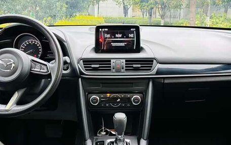 Mazda CX-4, 2022 год, 2 000 000 рублей, 11 фотография