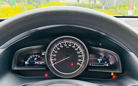 Mazda CX-4, 2022 год, 2 000 000 рублей, 18 фотография