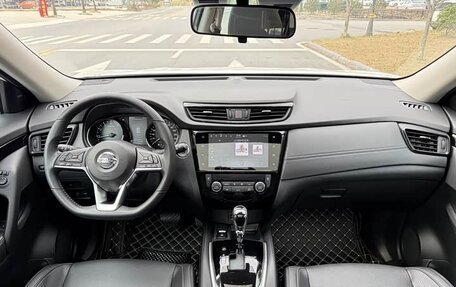 Nissan X-Trail, 2022 год, 1 900 000 рублей, 8 фотография