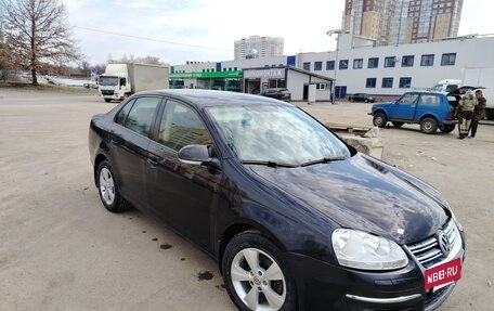 Volkswagen Jetta VI, 2010 год, 660 000 рублей, 4 фотография