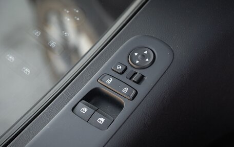 Hyundai Staria, 2021 год, 6 500 000 рублей, 31 фотография