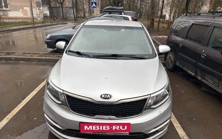 KIA Rio III рестайлинг, 2015 год, 1 100 000 рублей, 1 фотография