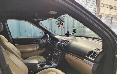 Ford Explorer VI, 2018 год, 3 200 000 рублей, 4 фотография