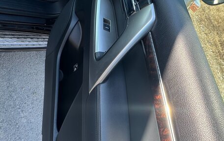 Toyota Land Cruiser 200, 2012 год, 3 850 000 рублей, 20 фотография