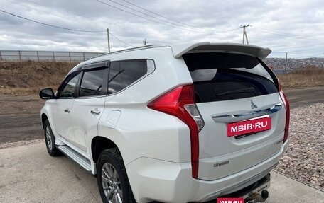 Mitsubishi Pajero Sport III рестайлинг, 2018 год, 2 690 000 рублей, 7 фотография