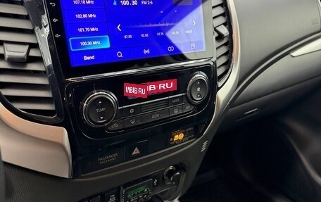 Mitsubishi Pajero Sport III рестайлинг, 2018 год, 2 690 000 рублей, 15 фотография