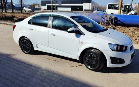 Chevrolet Aveo III, 2015 год, 745 000 рублей, 3 фотография