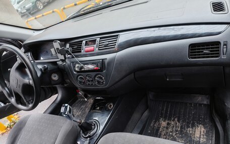 Mitsubishi Lancer IX, 2004 год, 250 000 рублей, 3 фотография