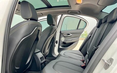 BMW 1 серия, 2023 год, 1 850 000 рублей, 13 фотография