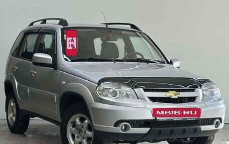 Chevrolet Niva I рестайлинг, 2012 год, 550 000 рублей, 3 фотография