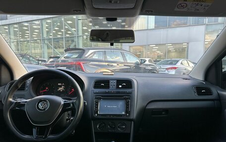 Volkswagen Polo VI (EU Market), 2015 год, 799 000 рублей, 11 фотография