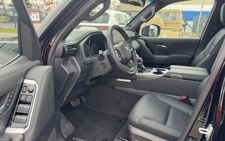 Toyota Land Cruiser, 2026 год, 16 760 000 рублей, 13 фотография