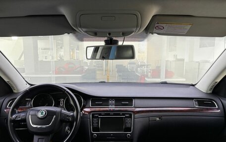 Skoda Superb III рестайлинг, 2013 год, 1 155 000 рублей, 17 фотография